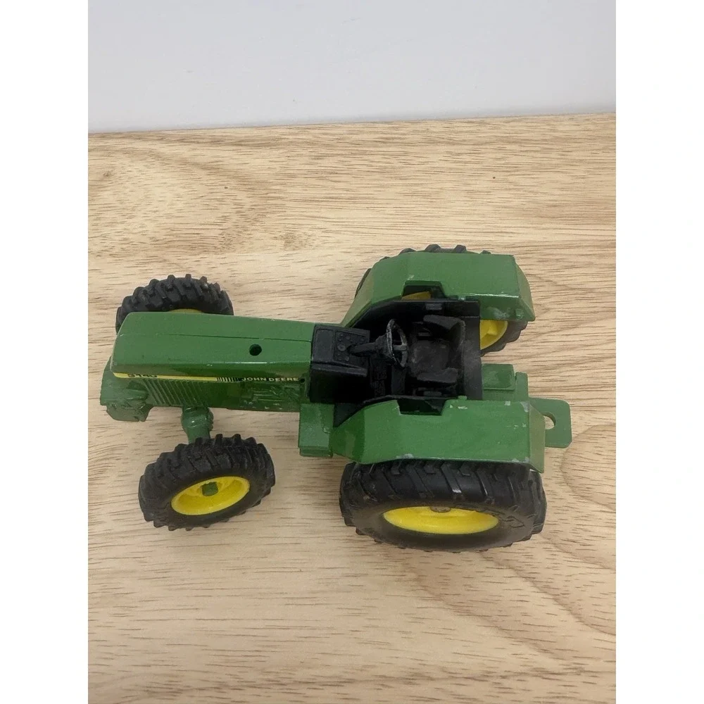 Ertl John Deere Tractor ( #3140) Die Cast Farming Equipment Collectible Toy #53‎
